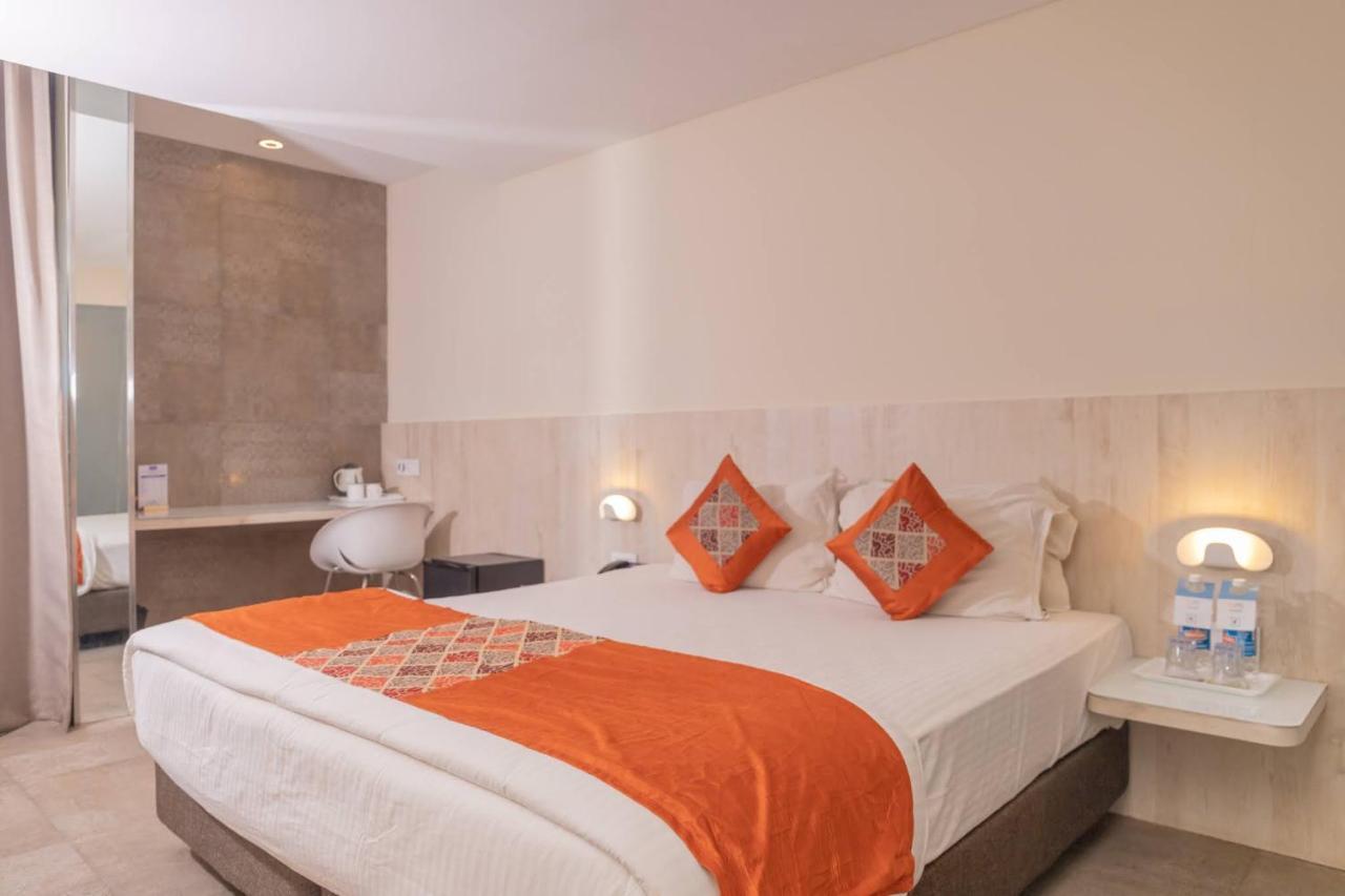 Hotel Citrus Prime Candolm, Goa Candolim Exterior photo