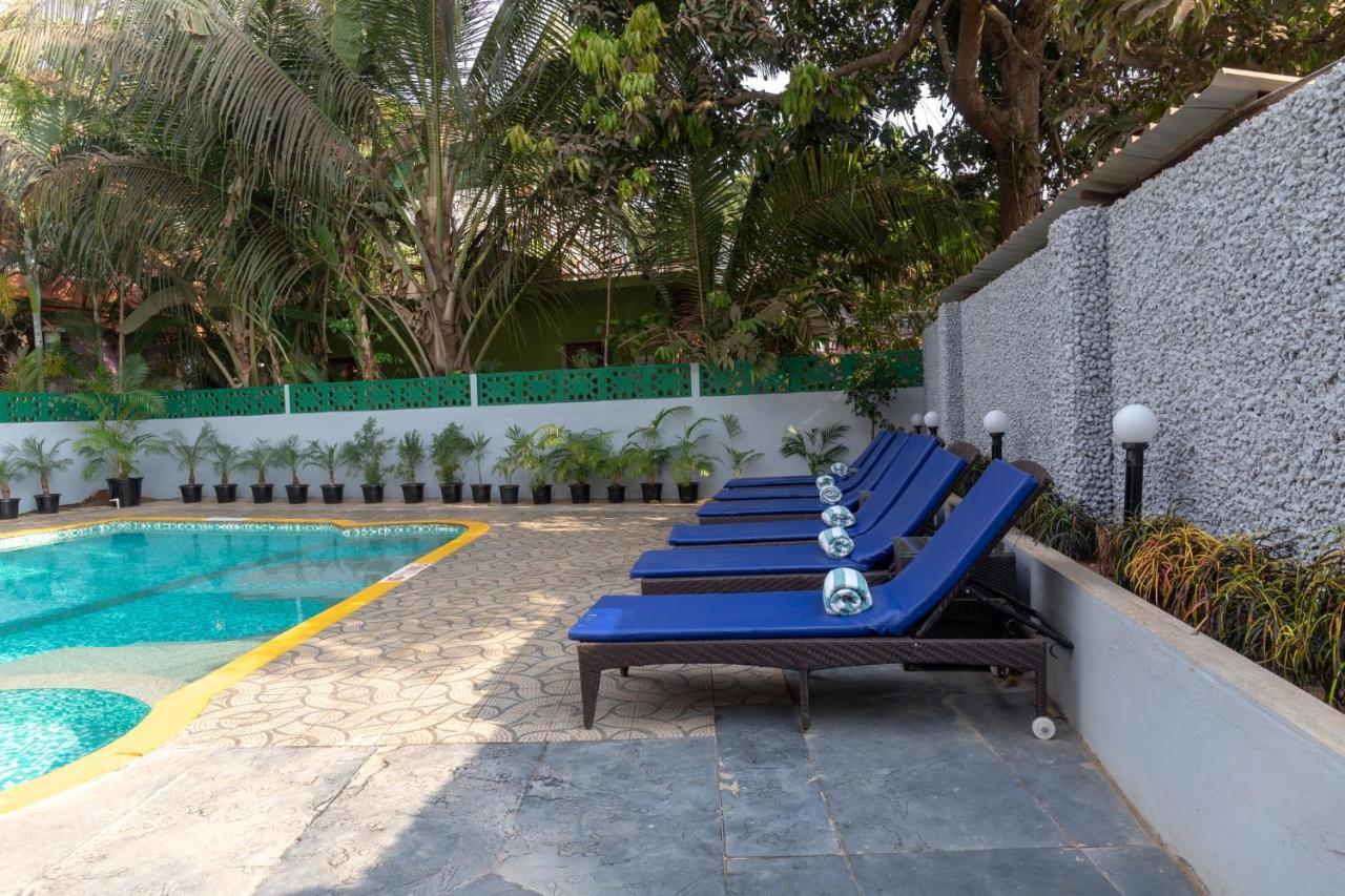 Hotel Citrus Prime Candolm, Goa Candolim Exterior photo
