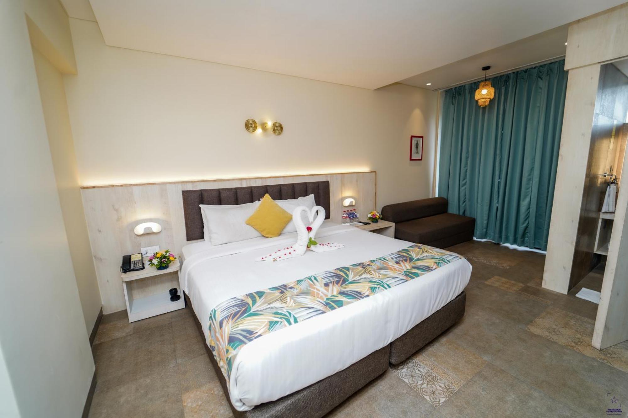 Hotel Citrus Prime Candolm, Goa Candolim Exterior photo